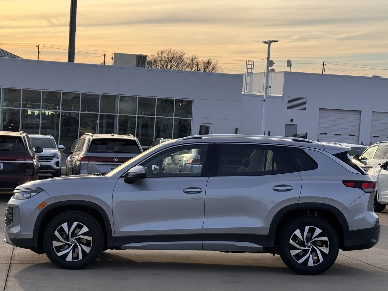 2026 Volkswagen Tiguan 2.0T S