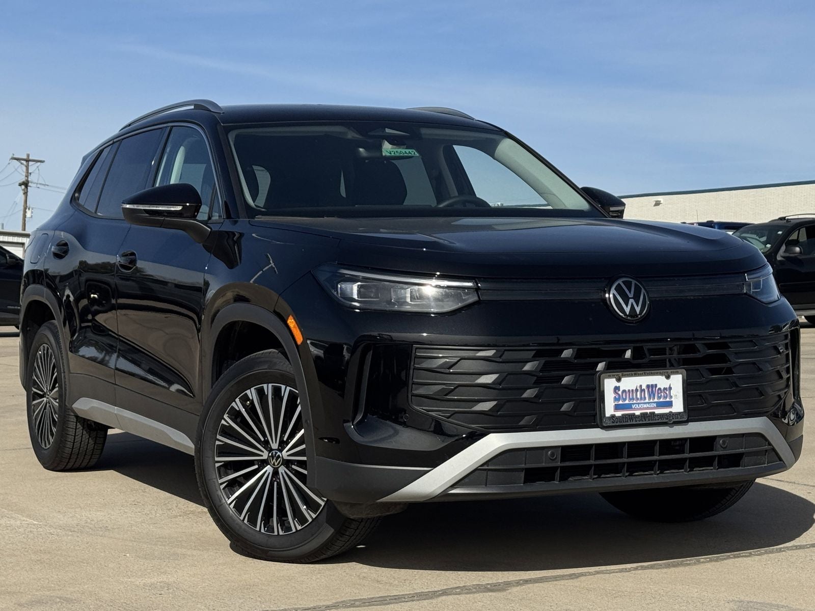 2025 Volkswagen Tiguan 2.0T S