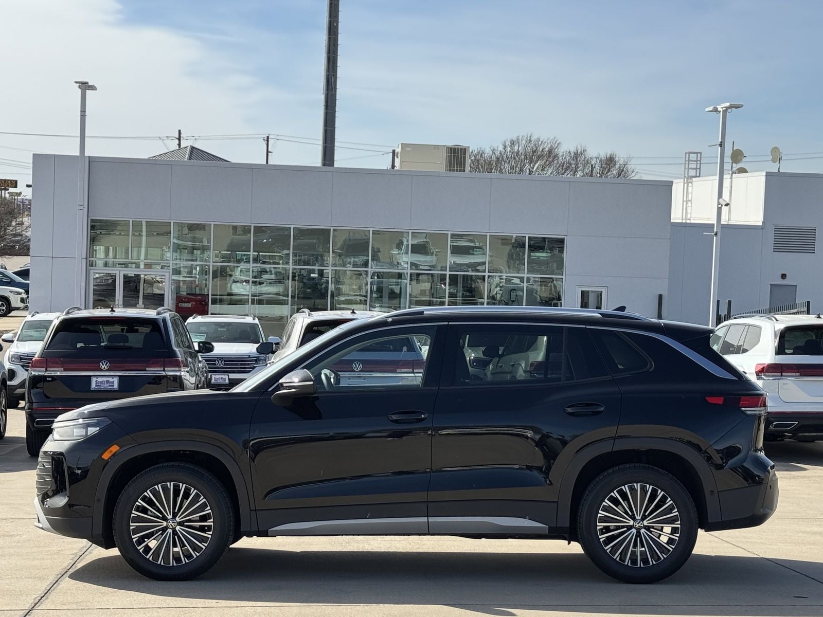 2025 Volkswagen Tiguan 2.0T S