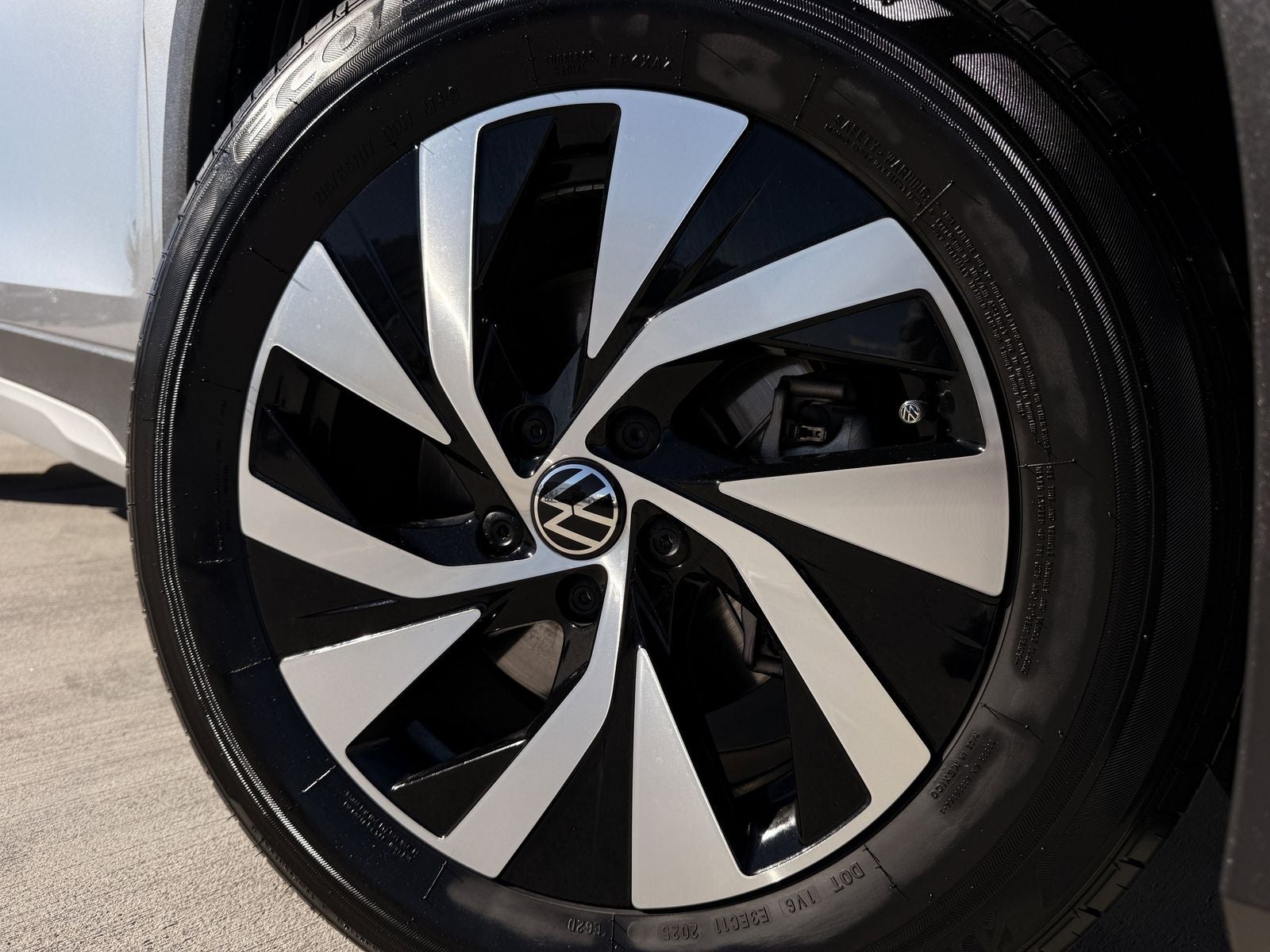 2025 Volkswagen Tiguan 2.0T S