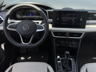 2025 Volkswagen Taos 1.5T SE