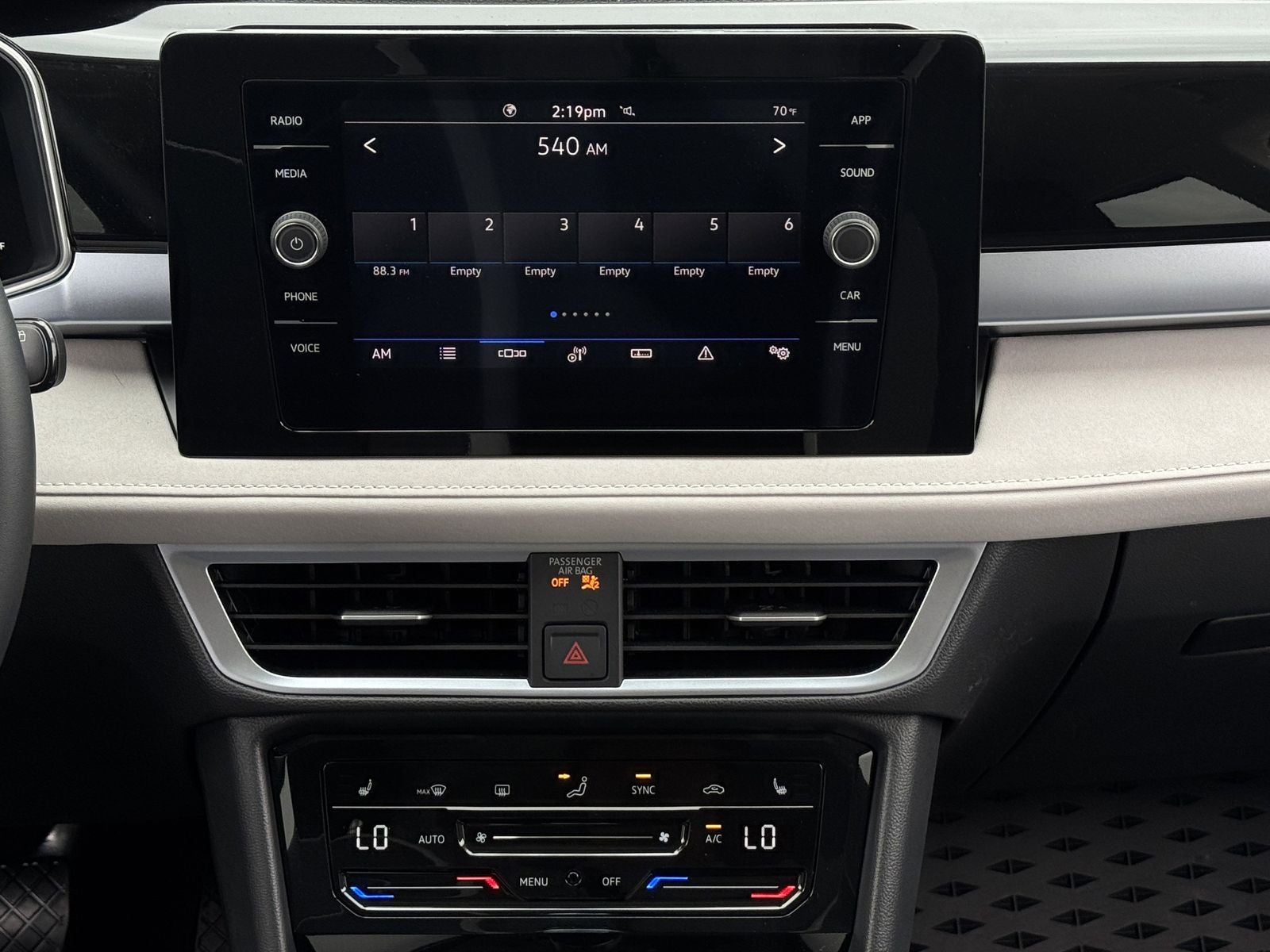 2025 Volkswagen Taos 1.5T SE