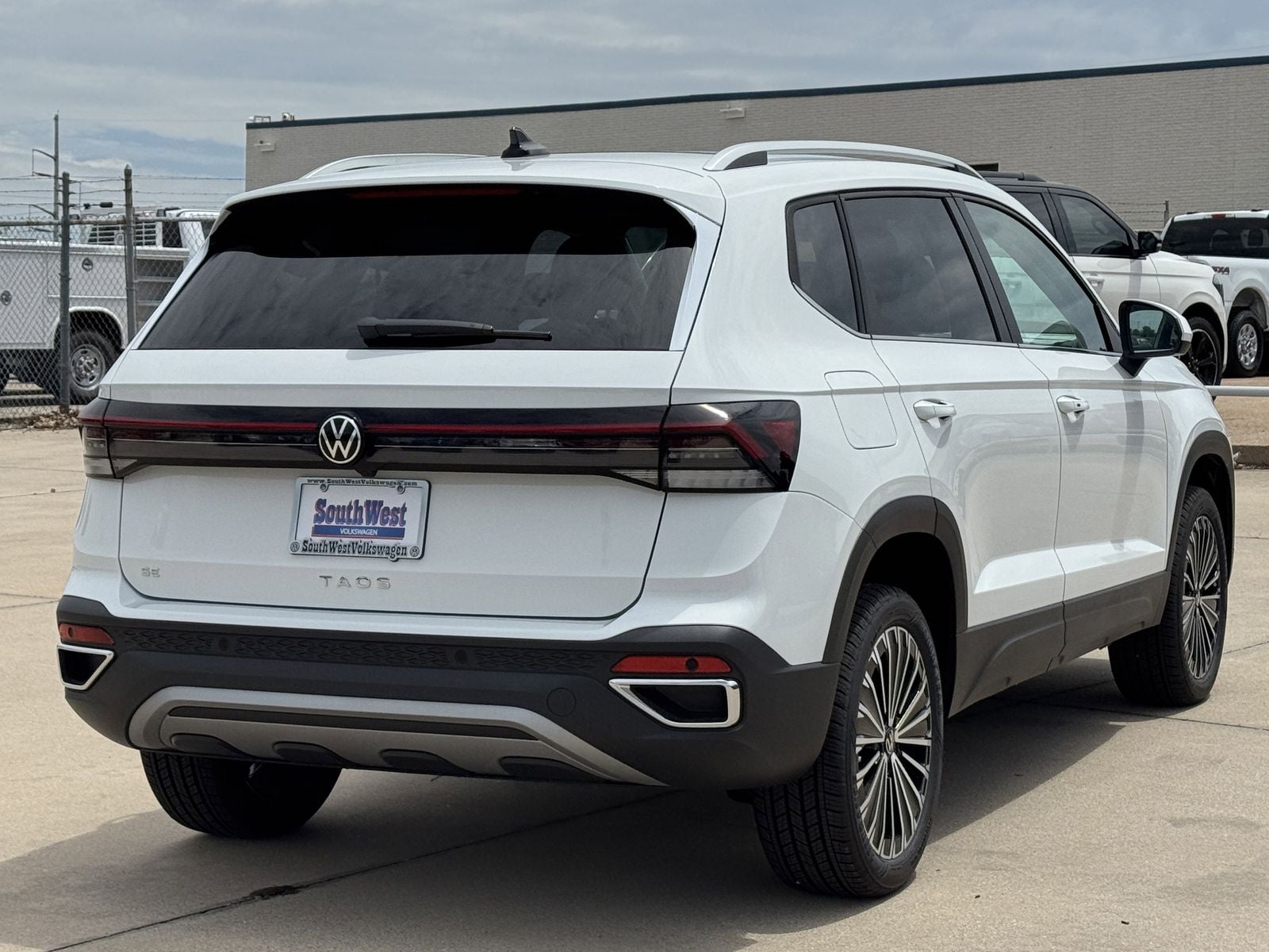 2026 Volkswagen Taos 1.5T SE