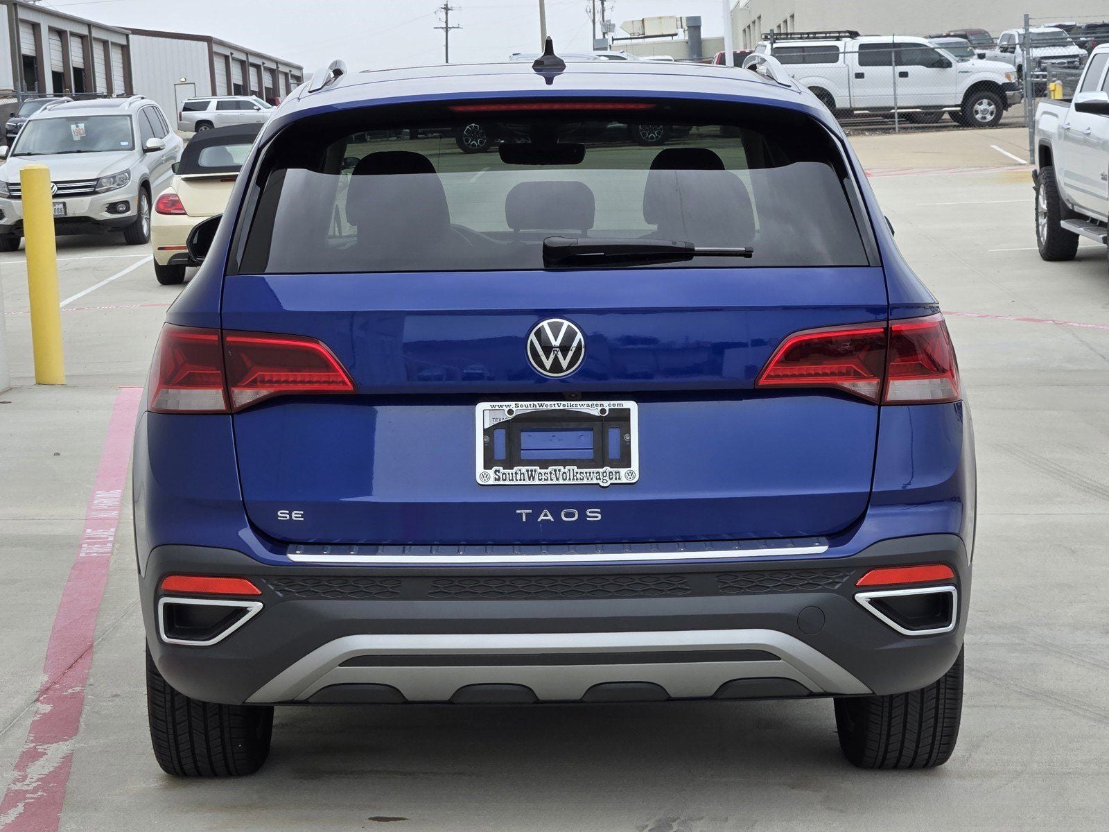 2024 Volkswagen Taos 1.5T SE