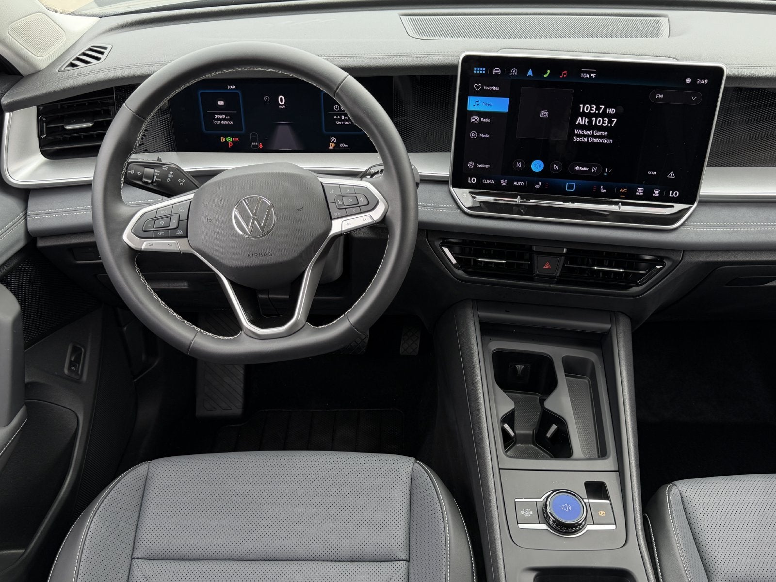 2025 Volkswagen Tiguan 2.0T SE