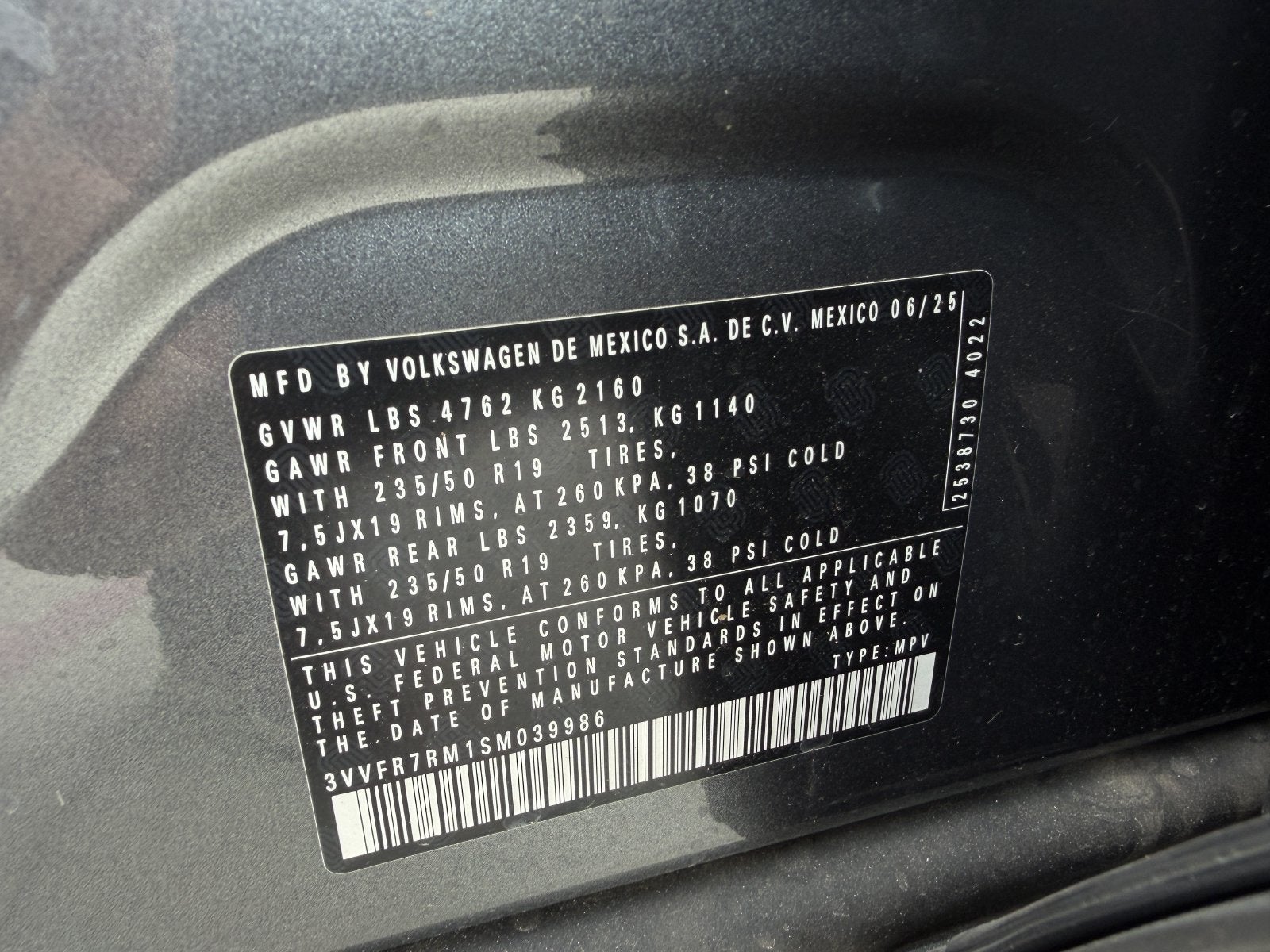2025 Volkswagen Tiguan 2.0T SE
