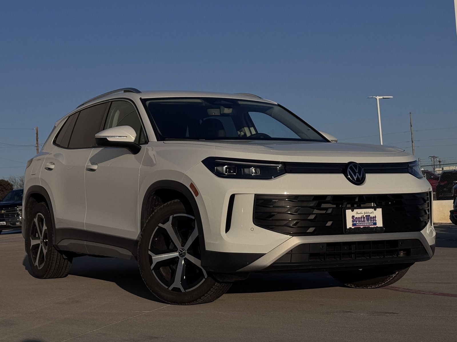 2025 Volkswagen Tiguan 2.0T SE