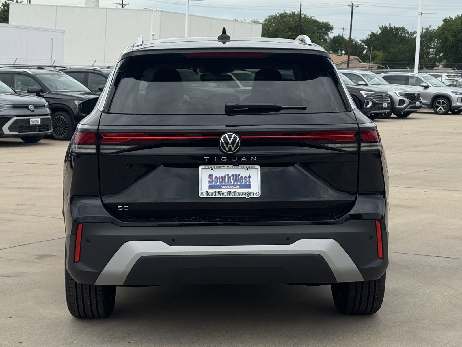2026 Volkswagen Tiguan 2.0T SE