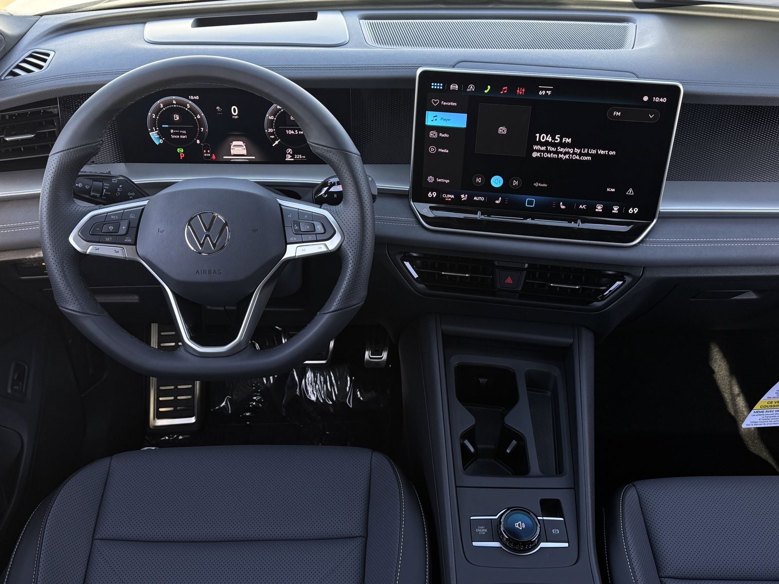 2026 Volkswagen Tiguan 2.0T SE R-Line Black