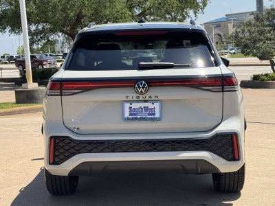 2026 Volkswagen Tiguan 2.0T SE R-Line Black