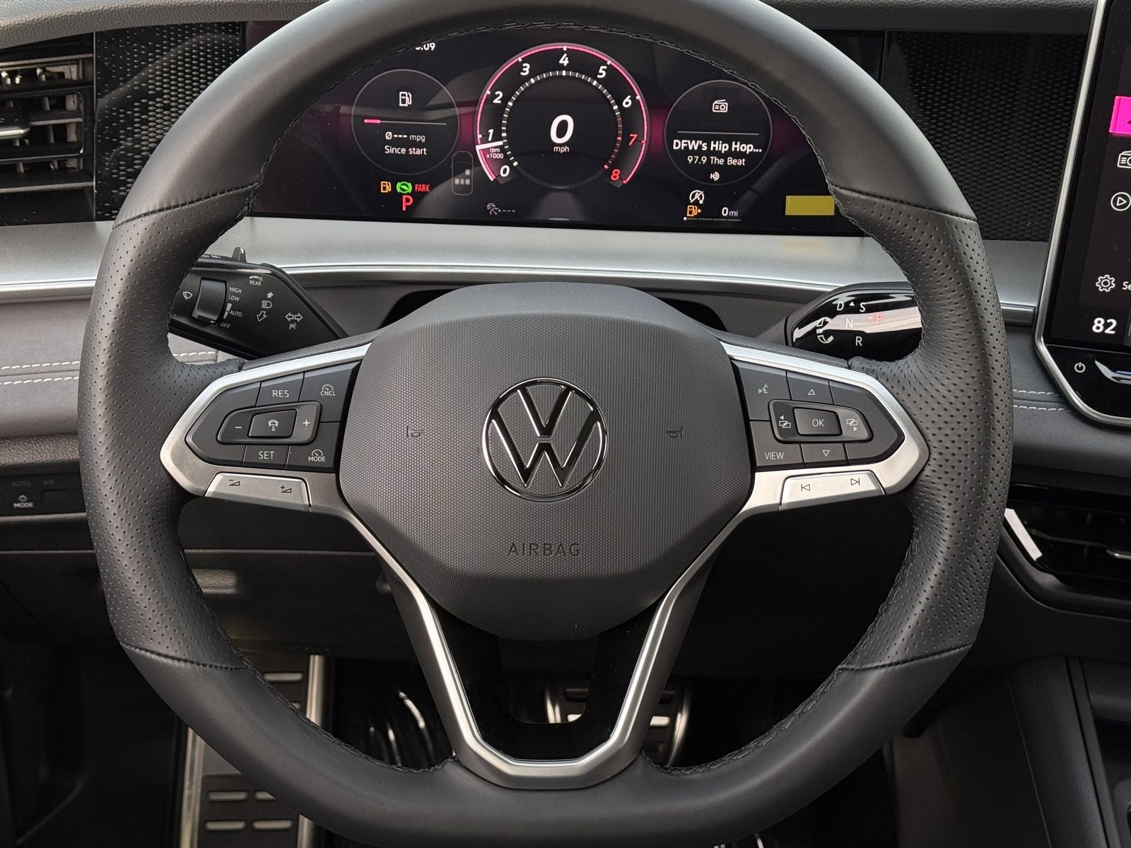 2026 Volkswagen Tiguan 2.0T SE R-Line Black