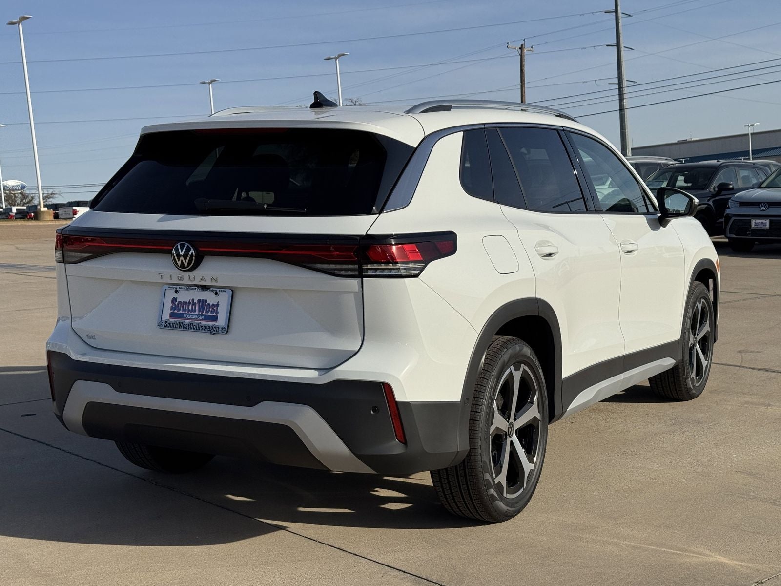 2026 Volkswagen Tiguan 2.0T SE