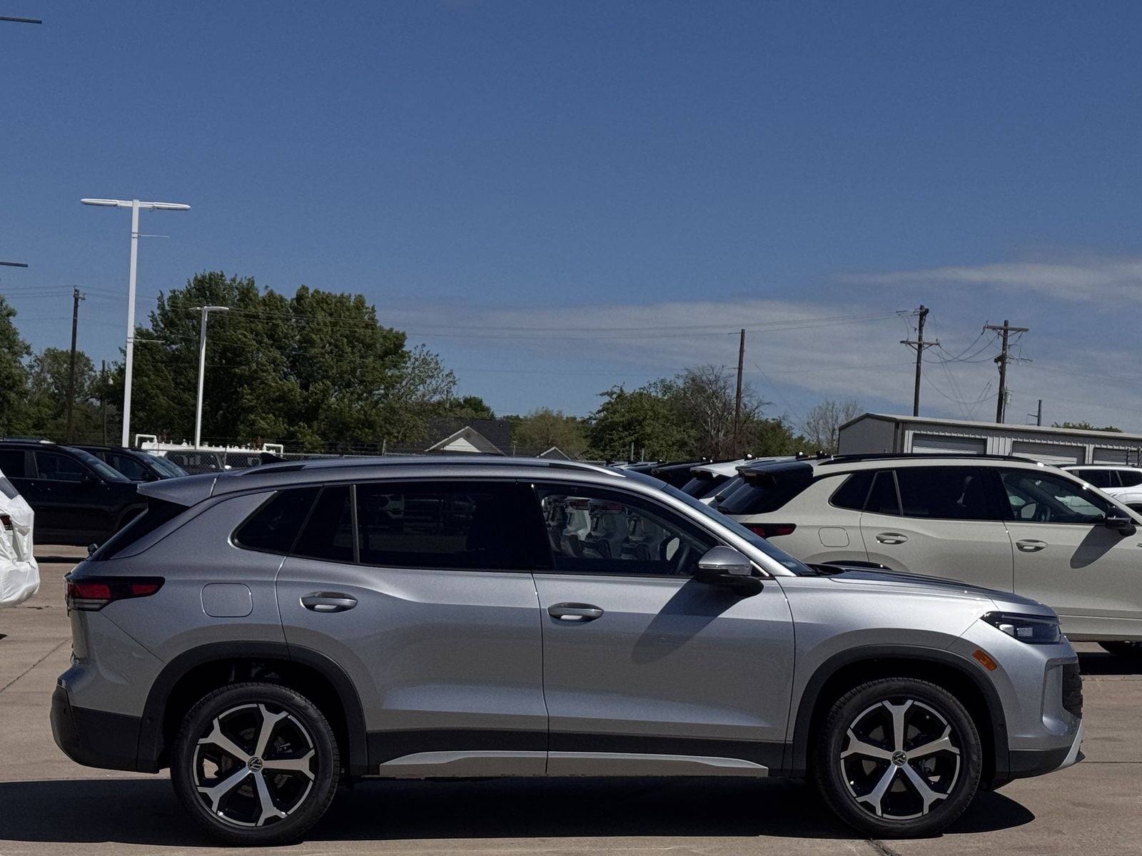 2026 Volkswagen Tiguan 2.0T SE