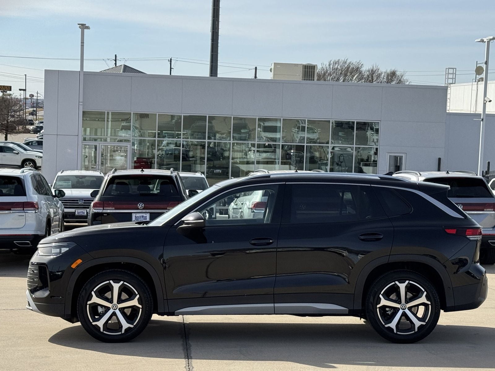 2026 Volkswagen Tiguan 2.0T SE