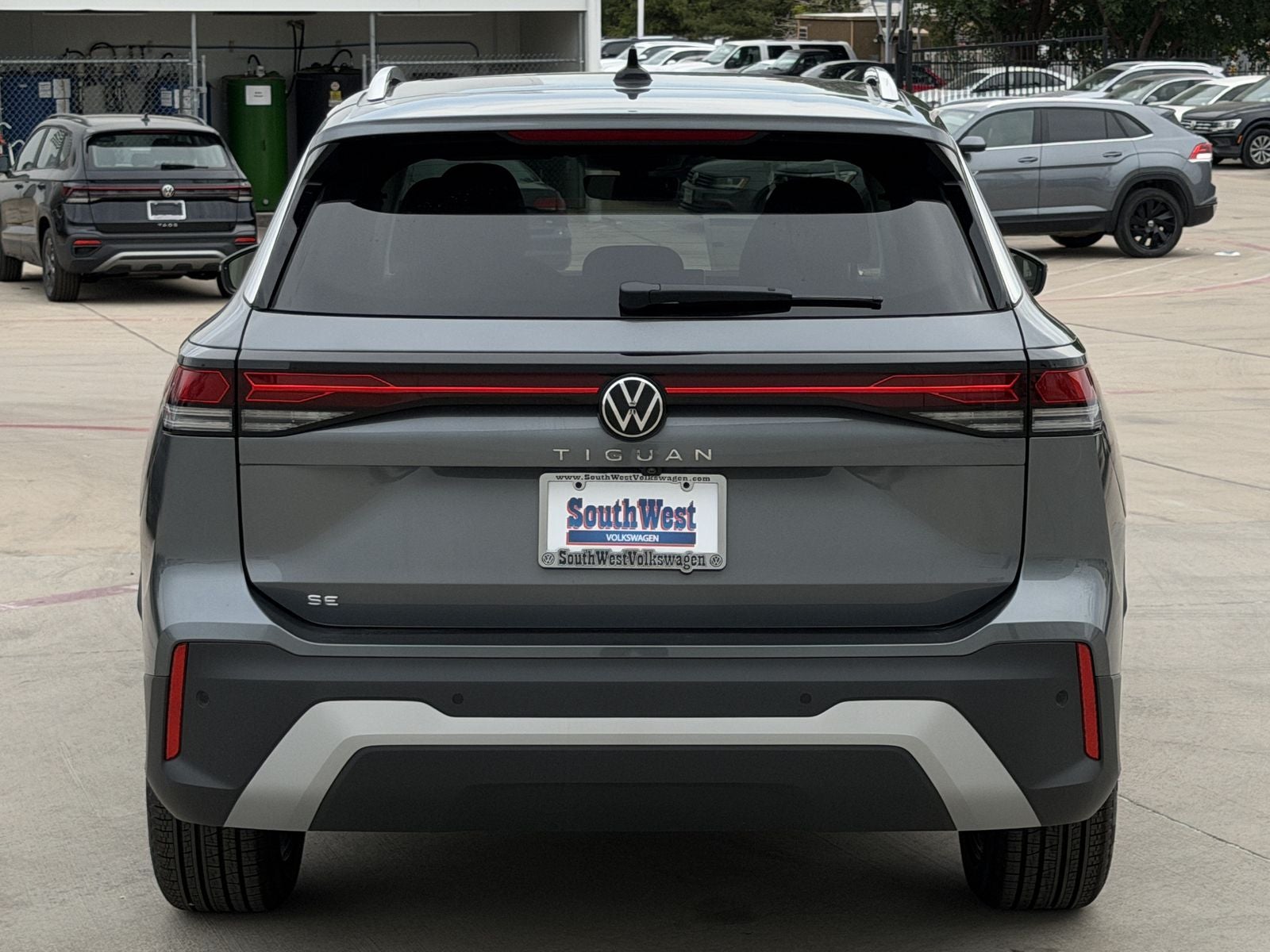 2026 Volkswagen Tiguan 2.0T SE
