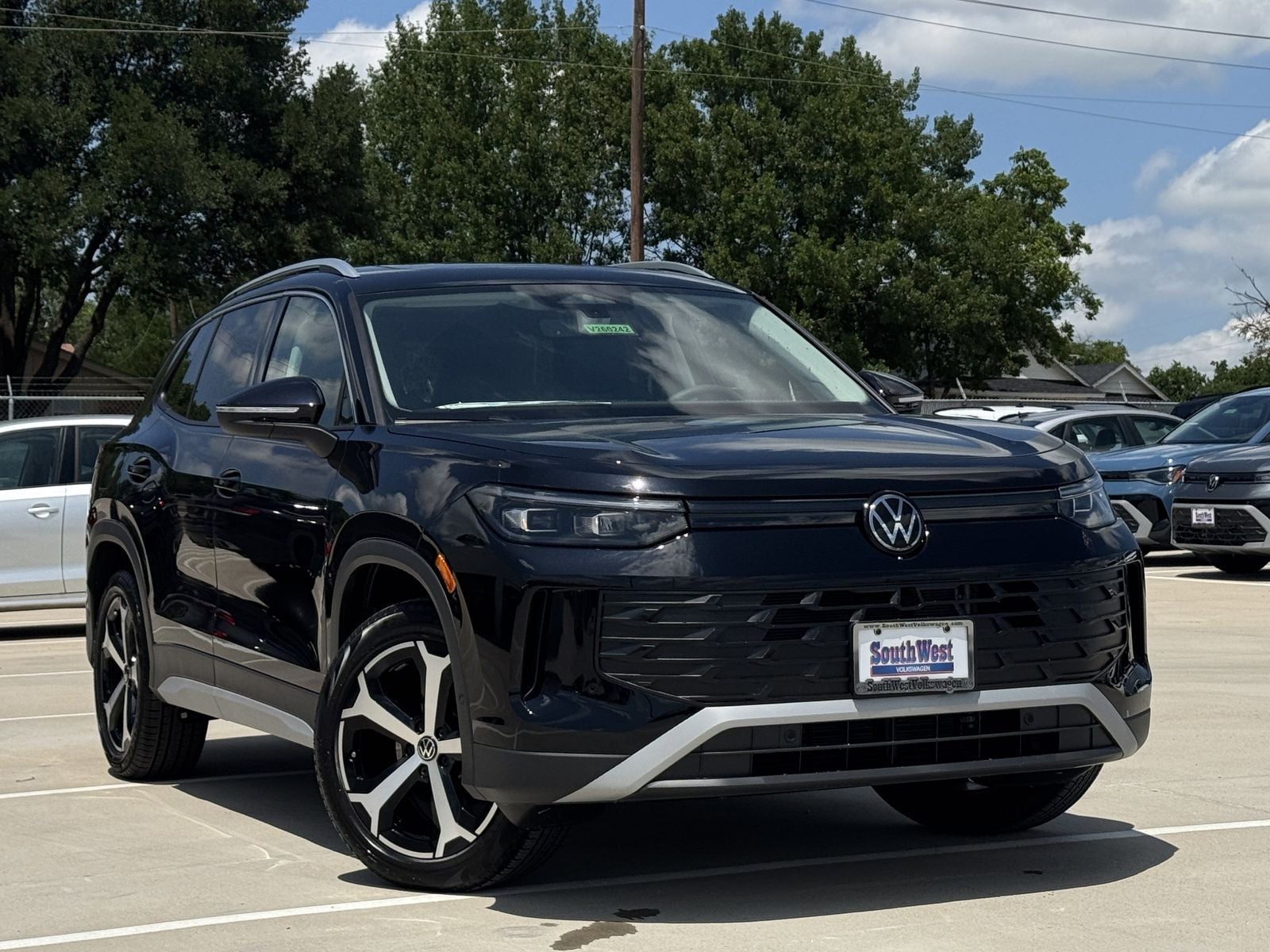 2026 Volkswagen Tiguan 2.0T SE