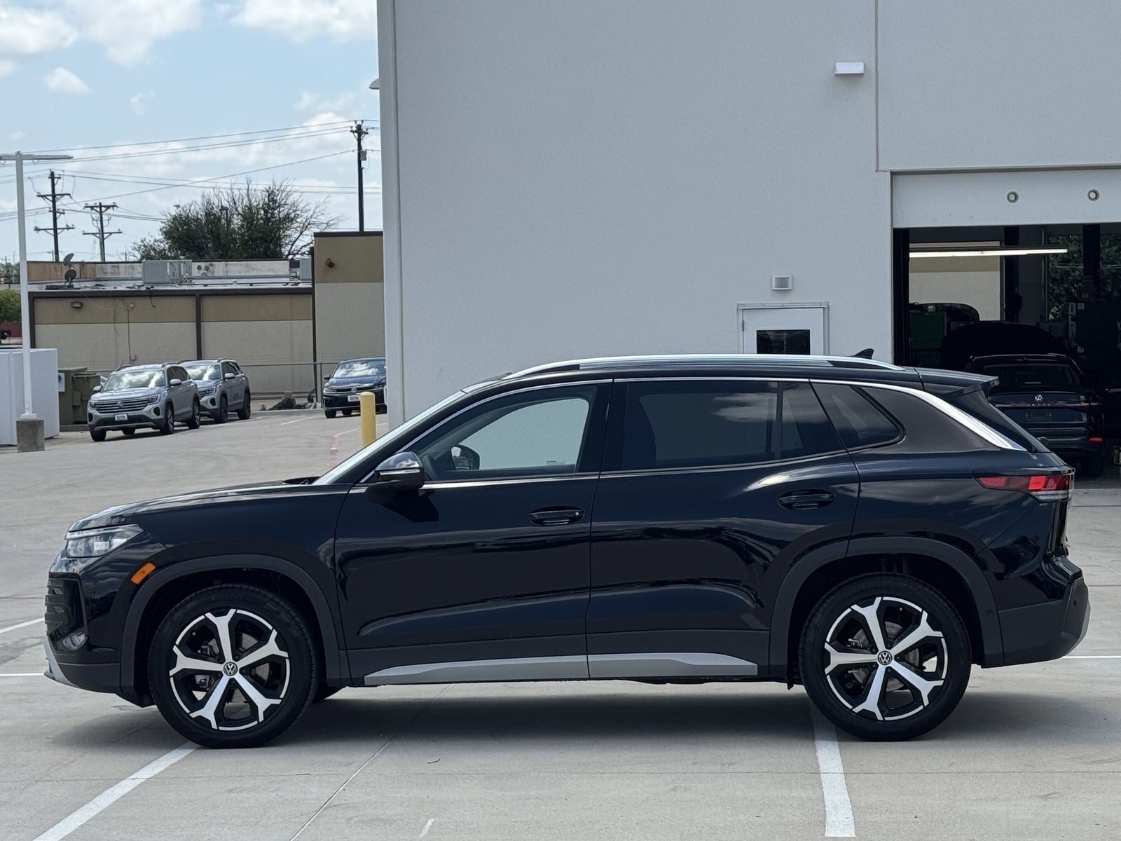 2026 Volkswagen Tiguan 2.0T SE