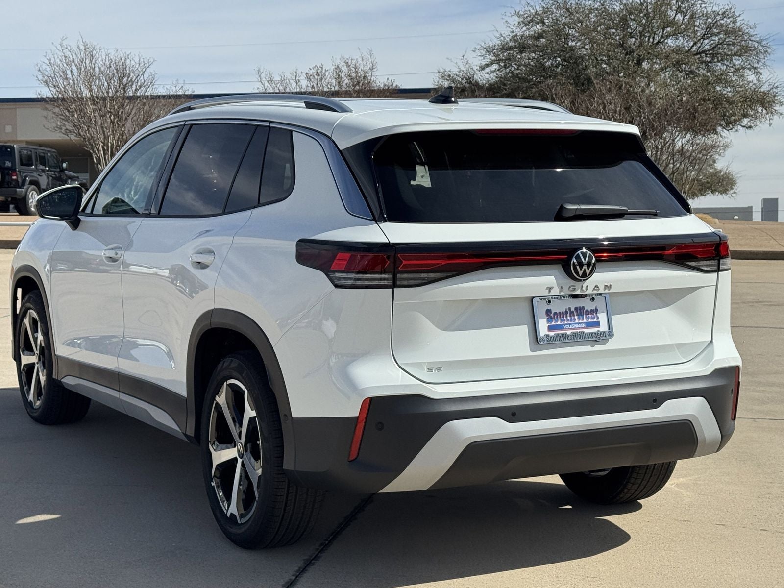 2026 Volkswagen Tiguan 2.0T SE