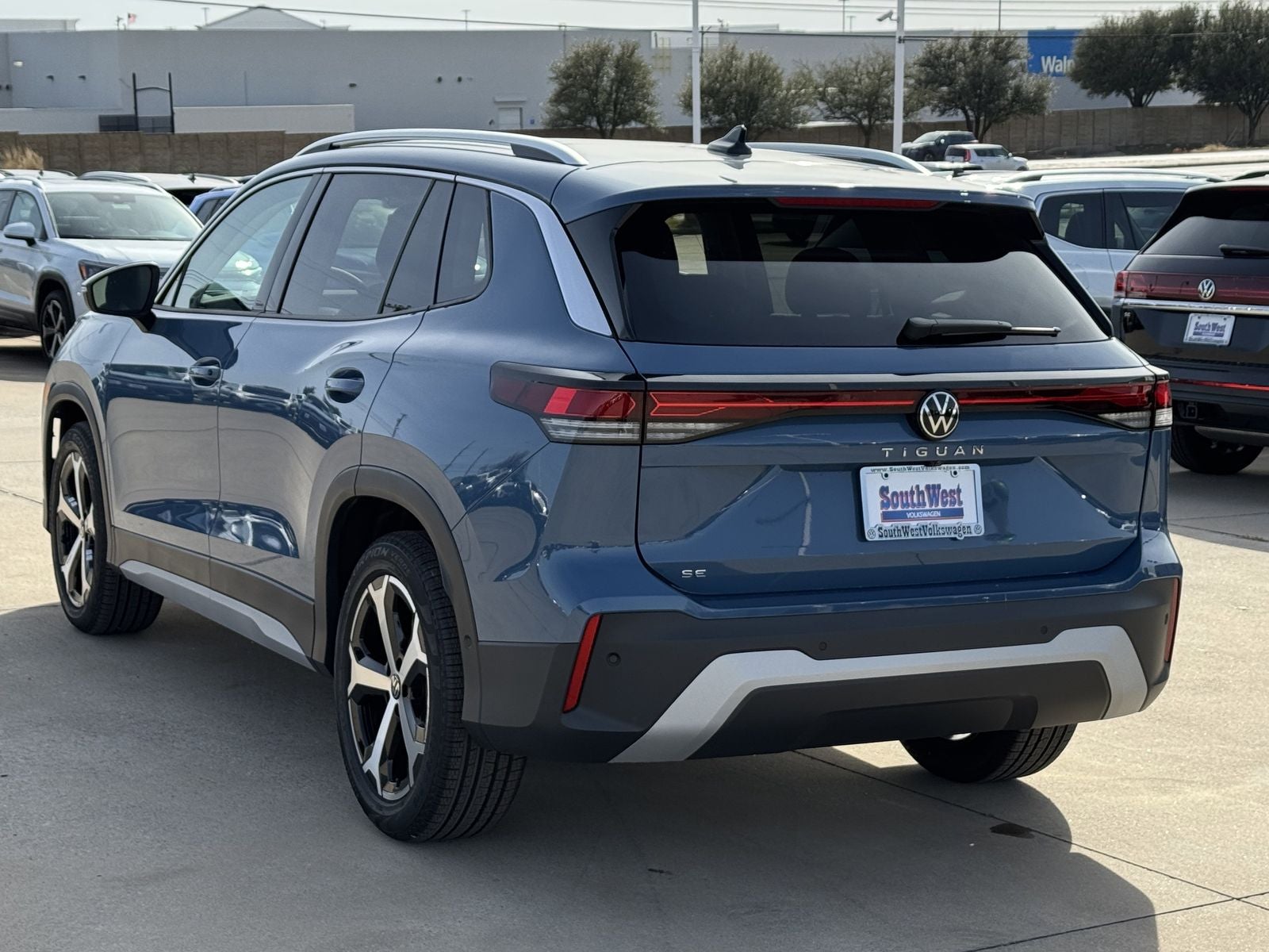 2026 Volkswagen Tiguan 2.0T SE