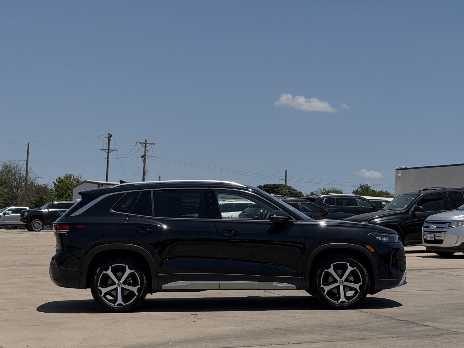2026 Volkswagen Tiguan 2.0T SE