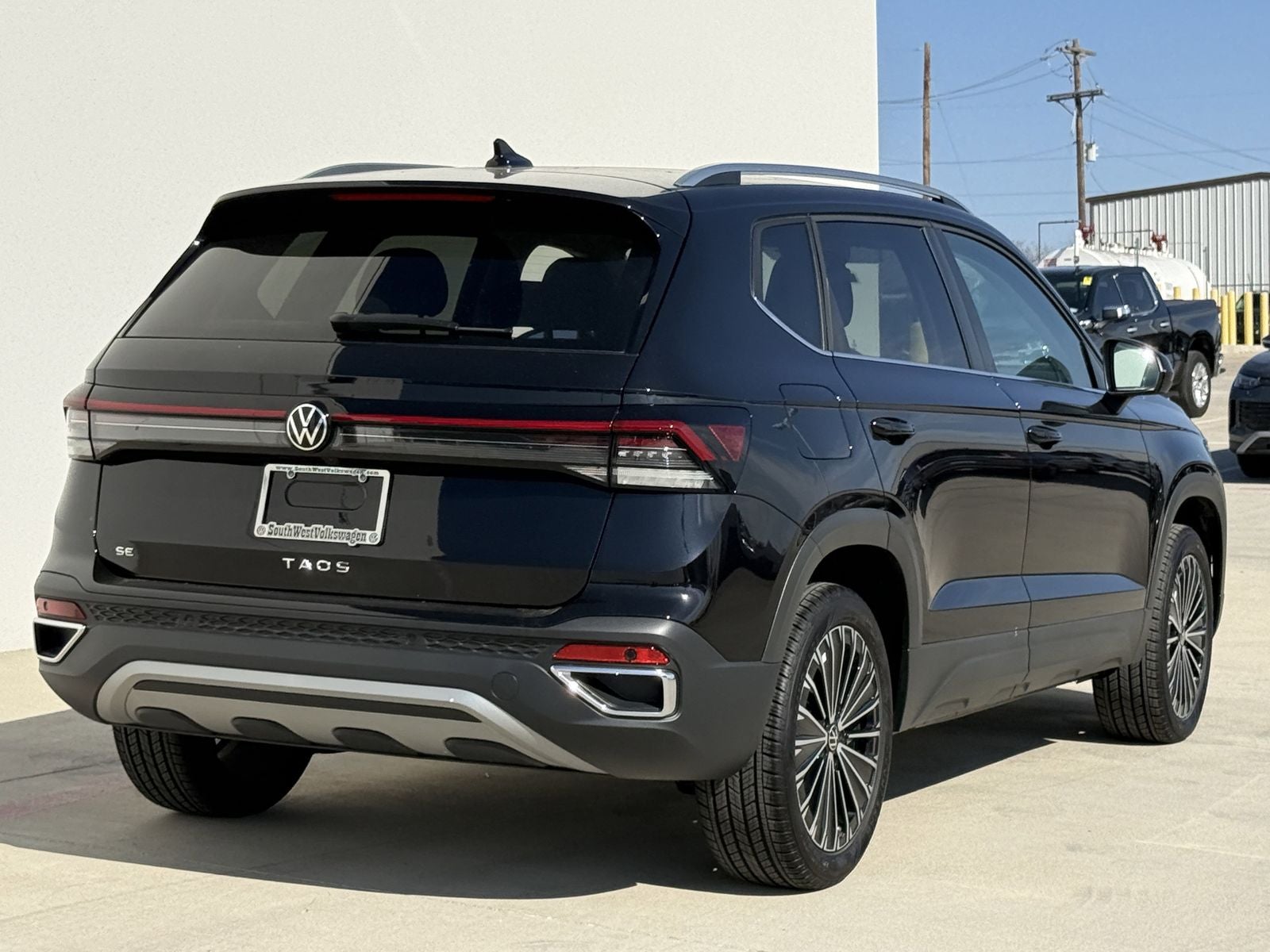 2025 Volkswagen Taos 1.5T SE