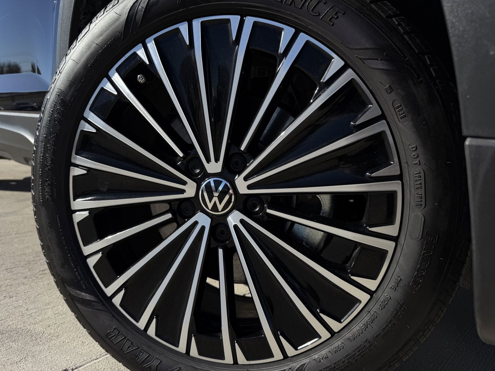 2025 Volkswagen Taos 1.5T SE