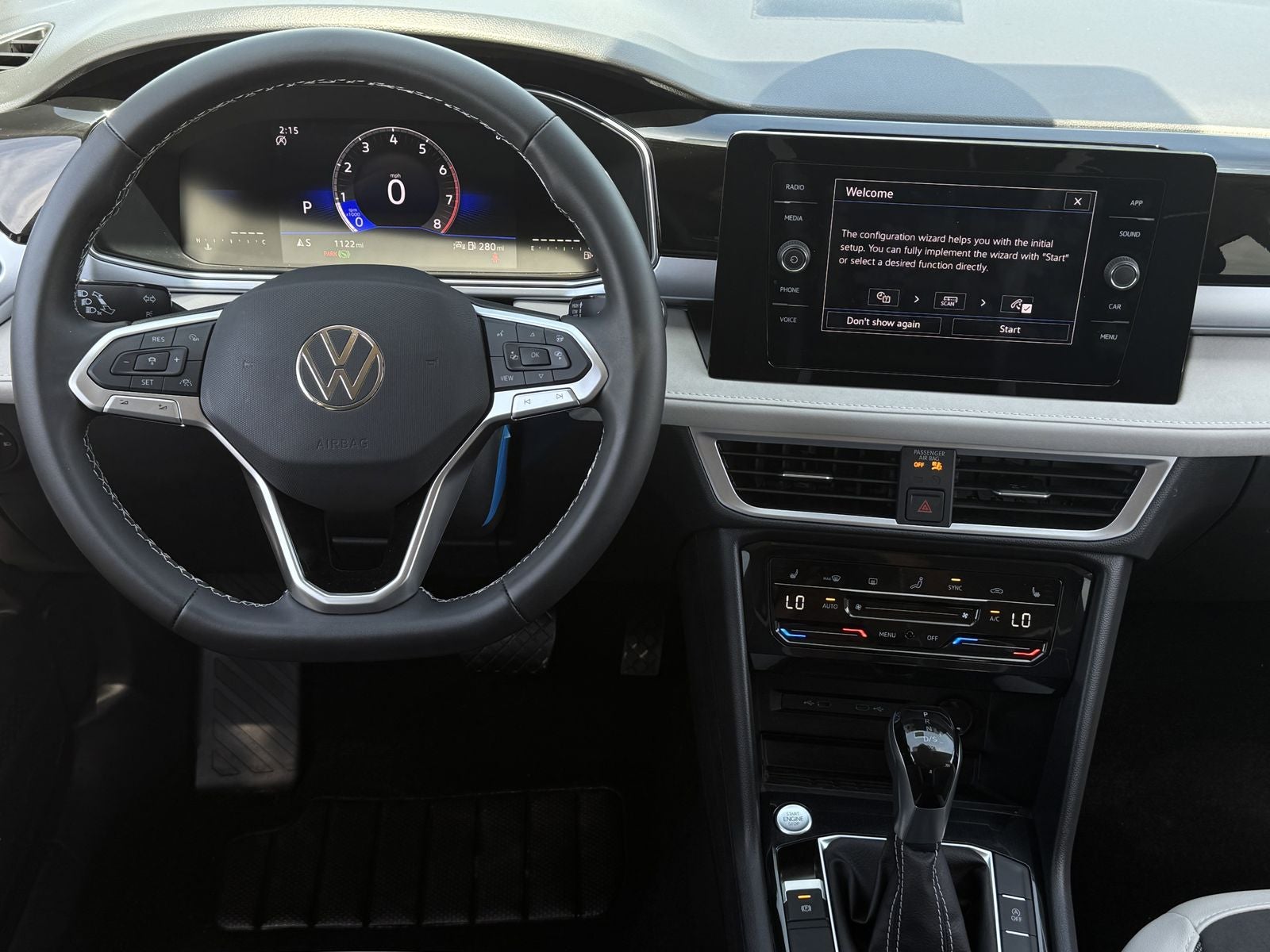 2025 Volkswagen Taos 1.5T SE