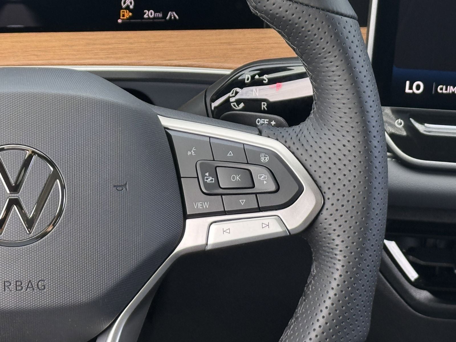 2026 Volkswagen Tiguan 2.0T SEL R-Line Turbo