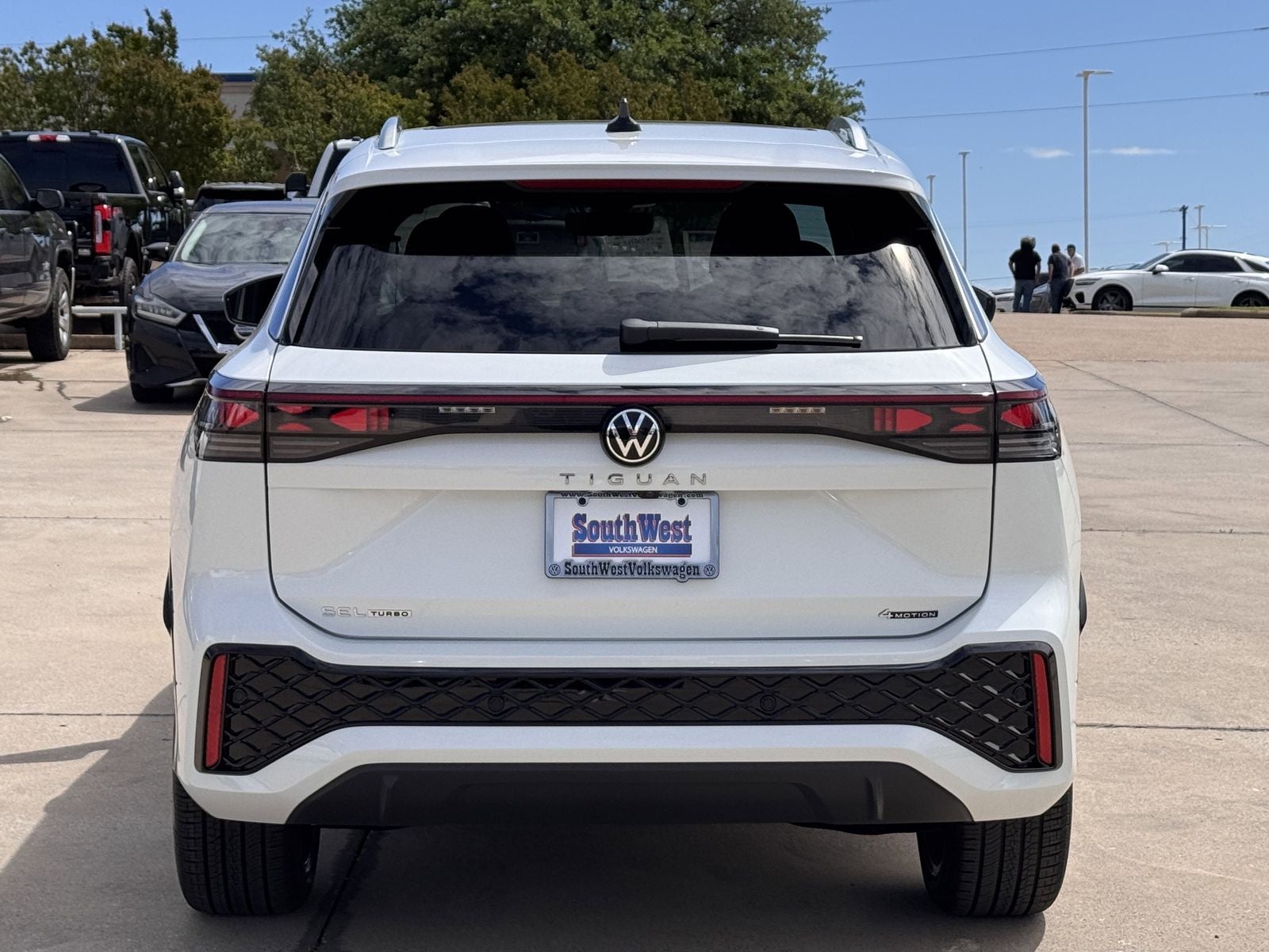 2026 Volkswagen Tiguan 2.0T SEL R-Line Turbo