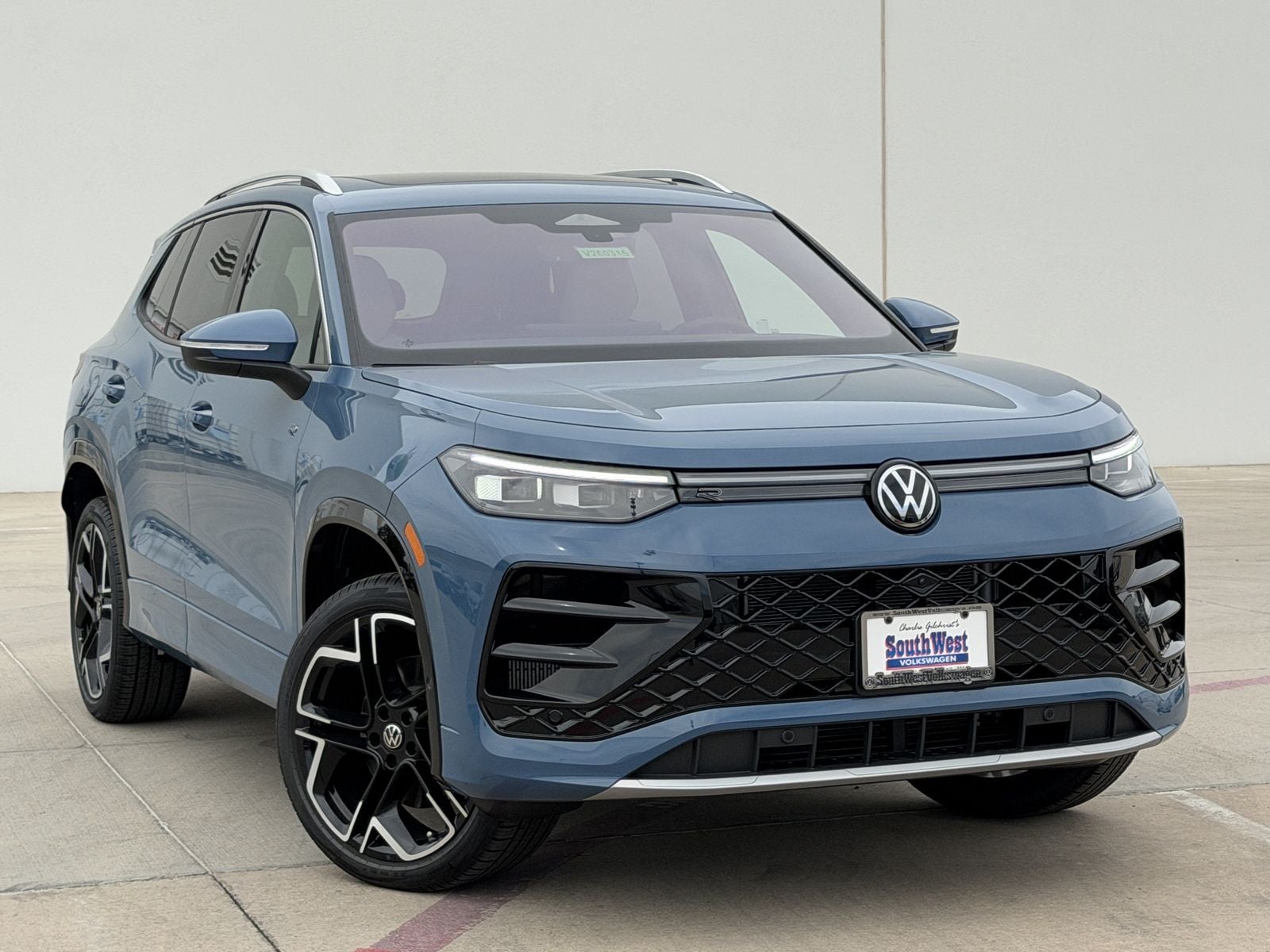 2026 Volkswagen Tiguan 2.0T SEL R-Line Turbo