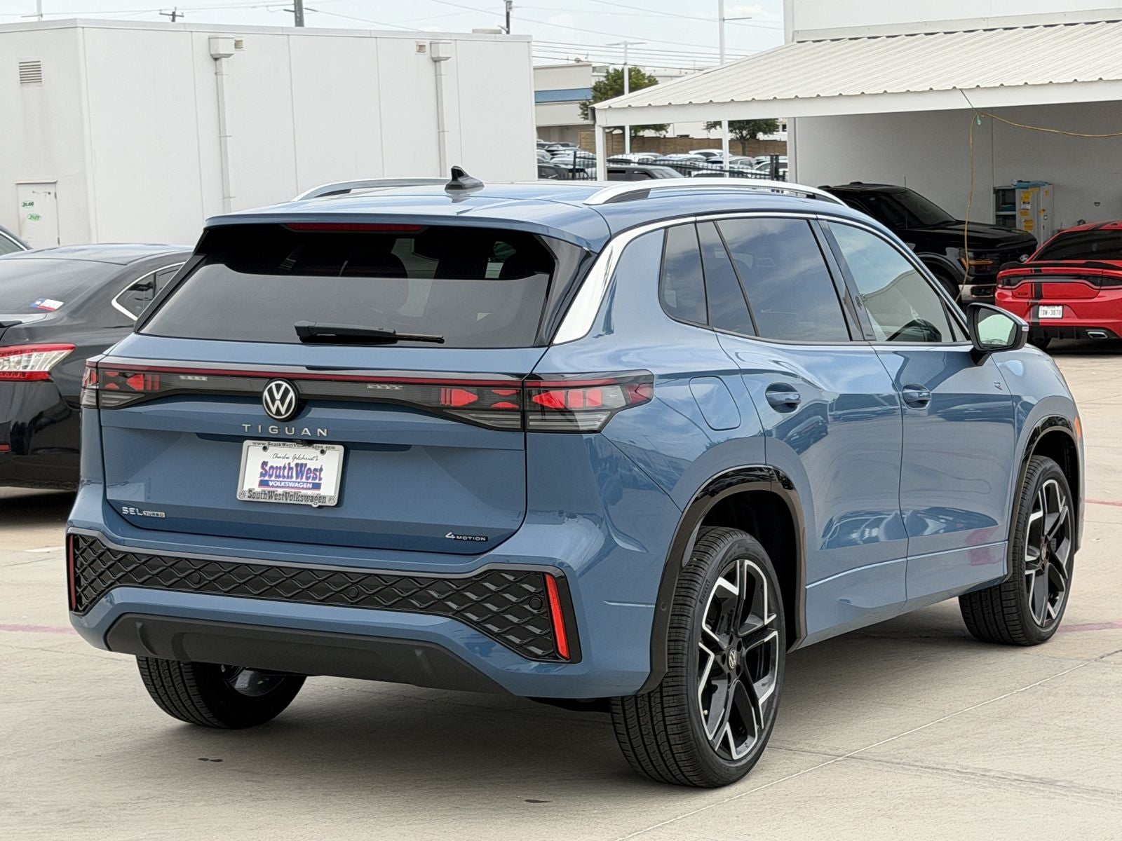 2026 Volkswagen Tiguan 2.0T SEL R-Line Turbo