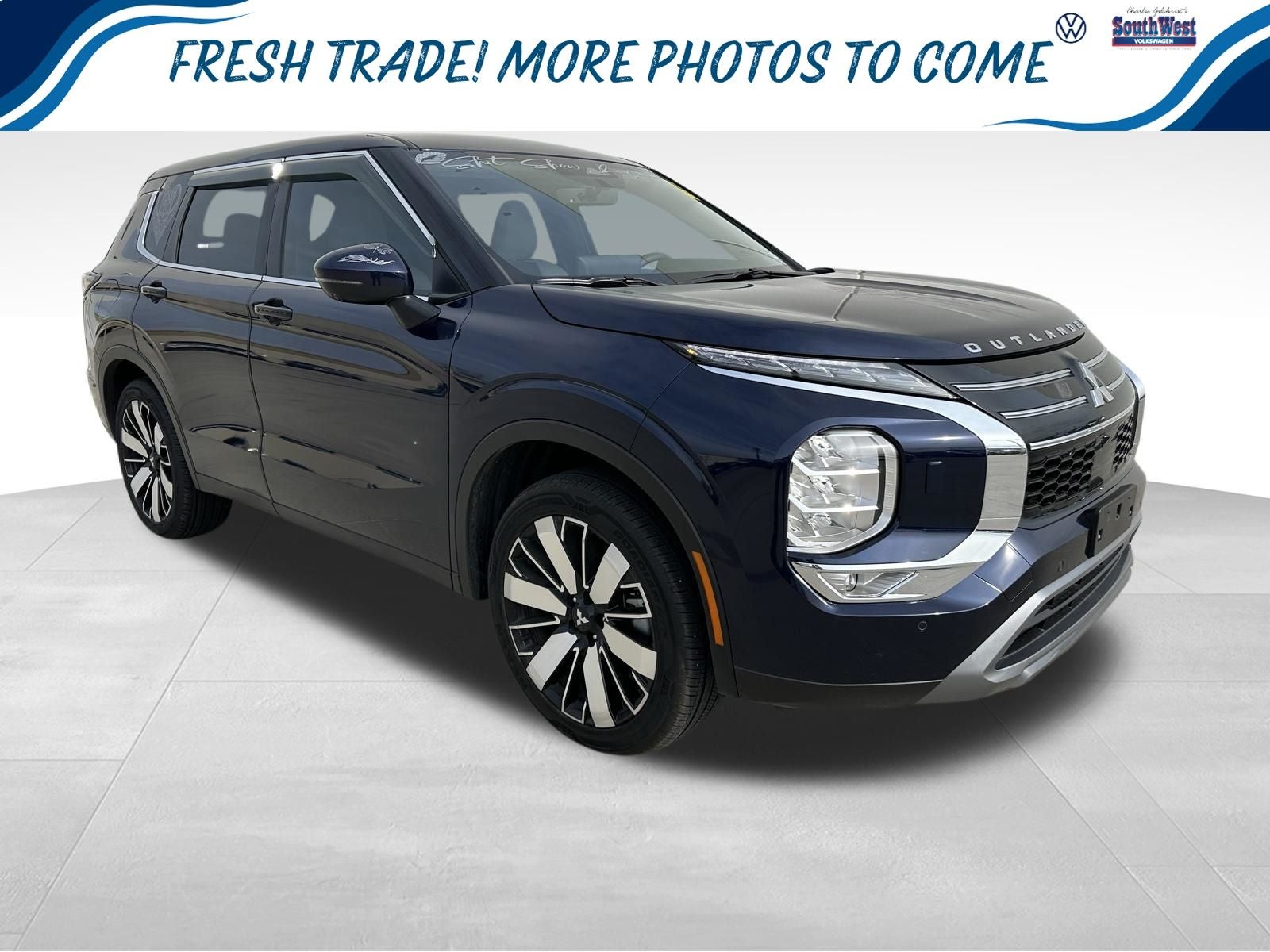 2025 Mitsubishi Outlander Base