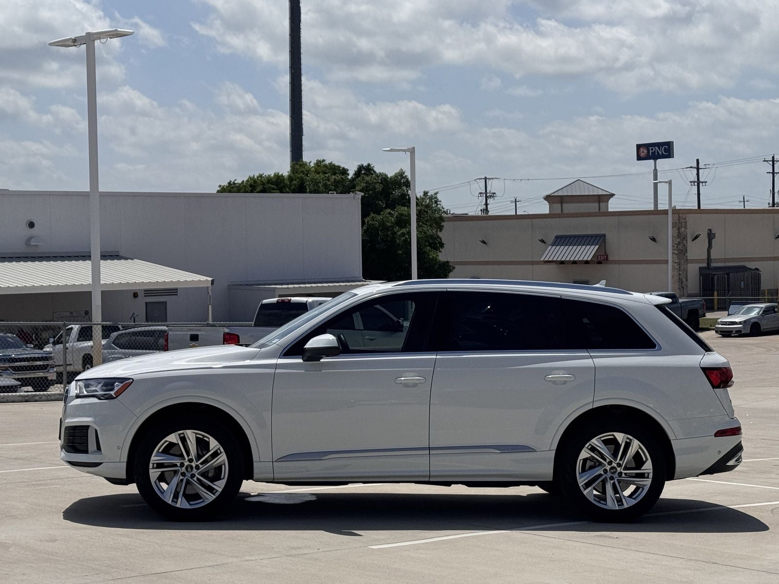 2023 Audi Q7 45 Premium quattro