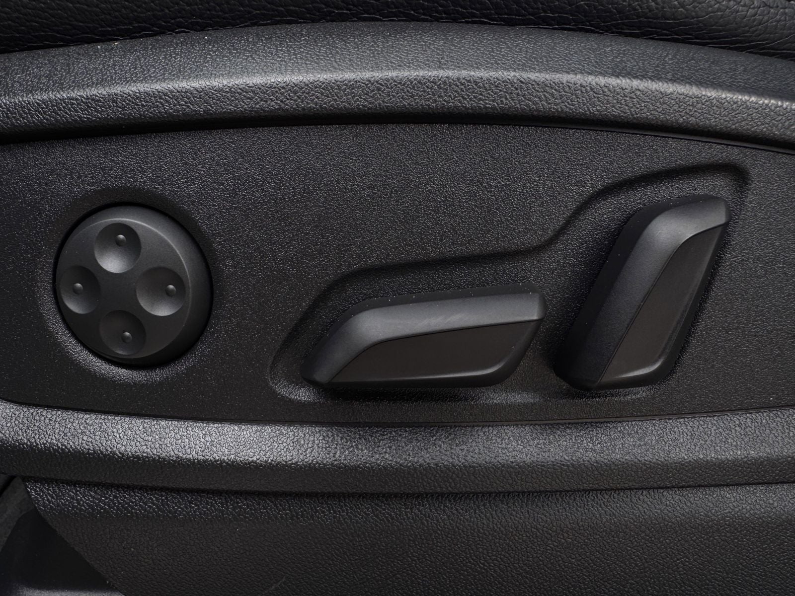 2020 Audi Q5 45 Premium Plus quattro