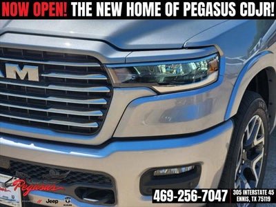 2025 RAM Ram 1500 Laramie Crew Cab 4x4 5'7' Box
