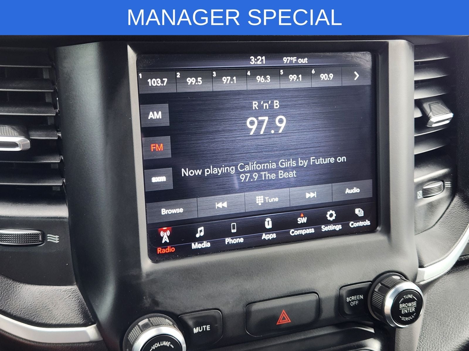 2021 RAM Ram 1500 Big Horn Crew Cab 4x4 6'4' Box
