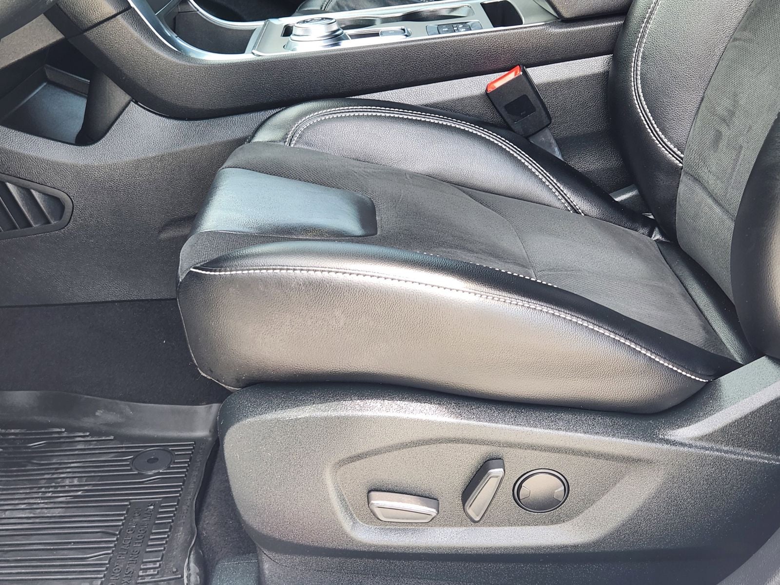 2022 Ford Edge ST