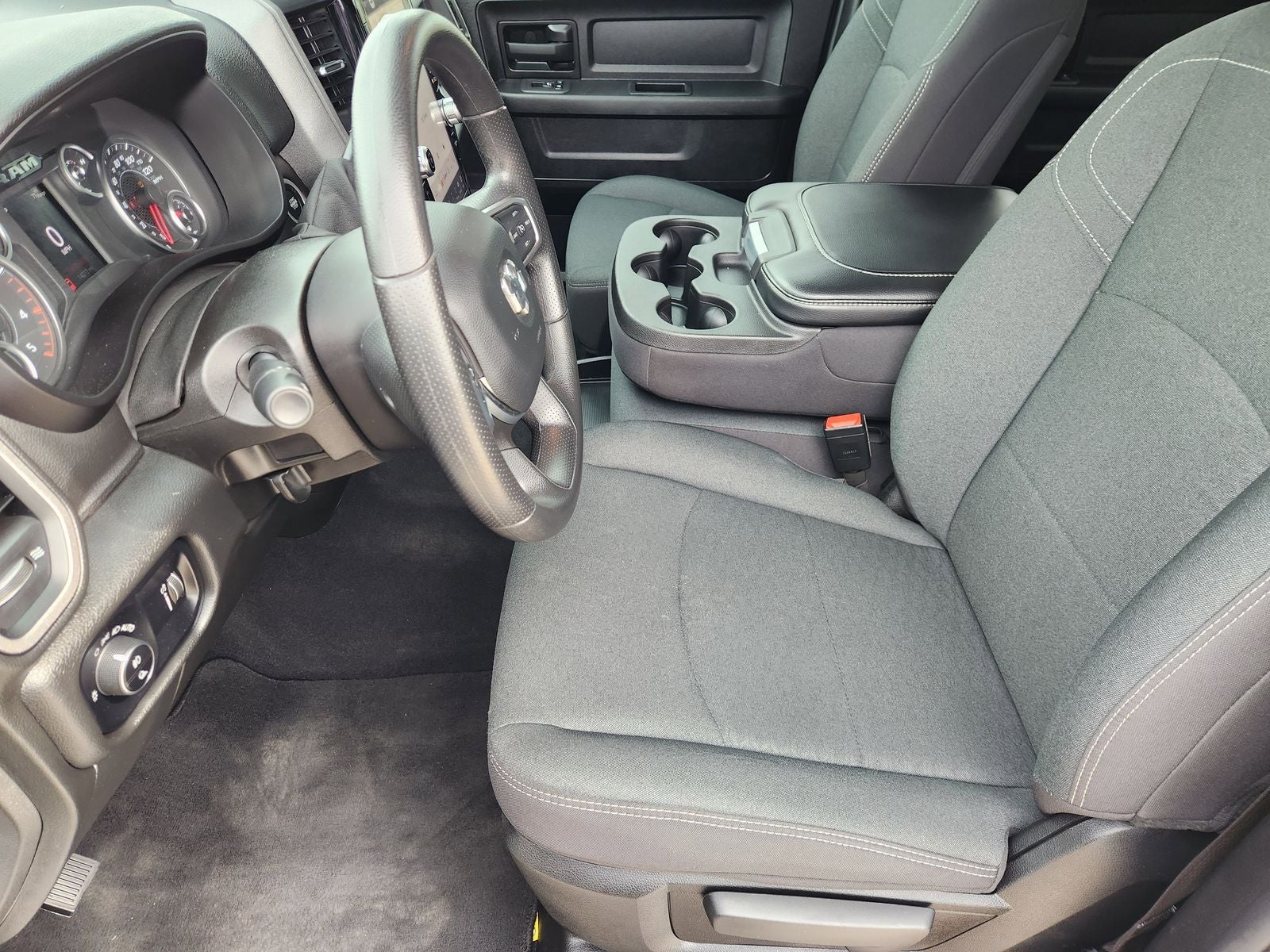 2025 RAM Ram 2500 Tradesman Crew Cab 4x4 6'4' Box