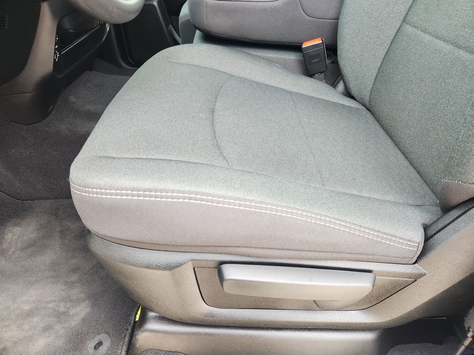 2025 RAM Ram 2500 Tradesman Crew Cab 4x4 6'4' Box