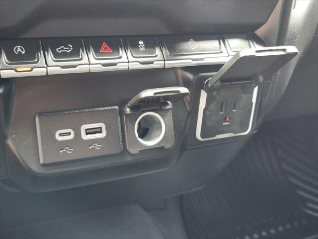2023 Chevrolet Silverado 1500 4WD Crew Cab Standard Bed Custom Trail Boss