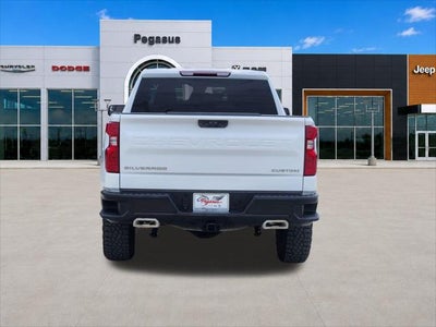 2023 Chevrolet Silverado 1500 4WD Crew Cab Standard Bed Custom Trail Boss