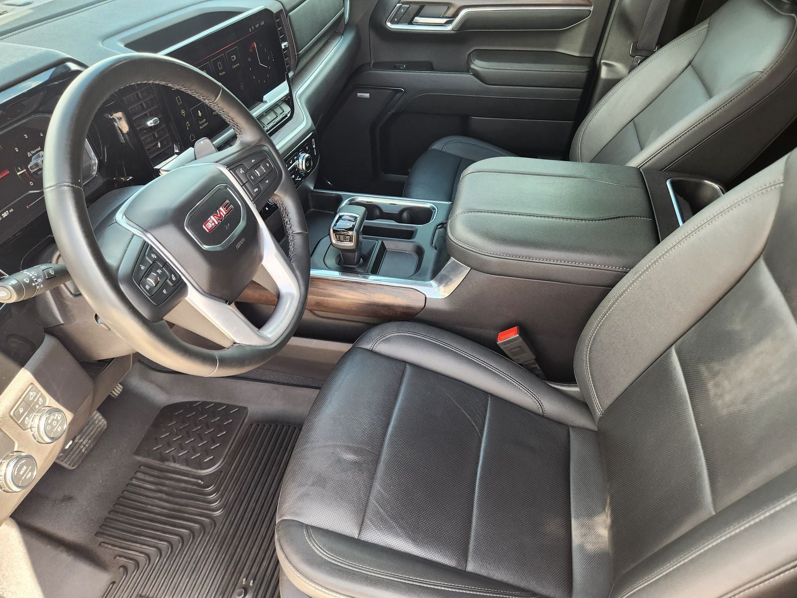 2024 GMC Sierra 1500 2WD Crew Cab Short Box SLT