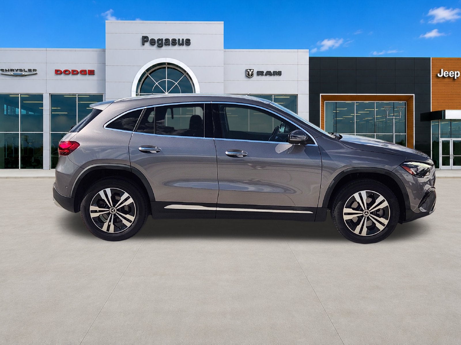 2025 Mercedes-Benz GLA 250 4MATIC®