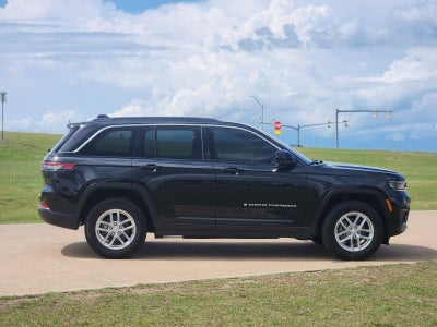 2025 Jeep Grand Cherokee Laredo X 4x2