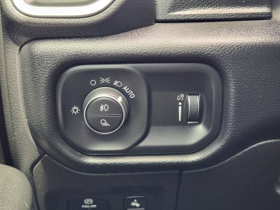 2021 RAM Ram 1500 Lone Star Quad Cab 4x2 6'4' Box