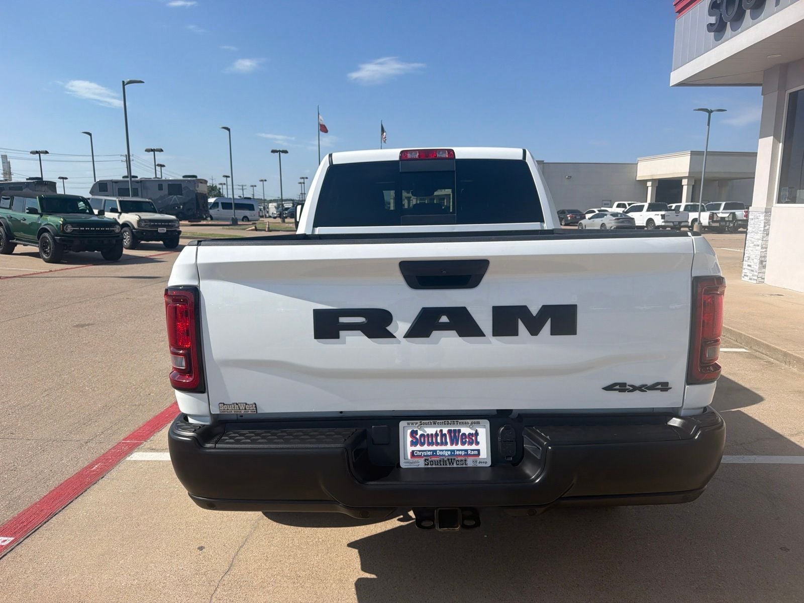 2025 RAM Ram 2500 Tradesman Crew Cab 4x4 6'4' Box