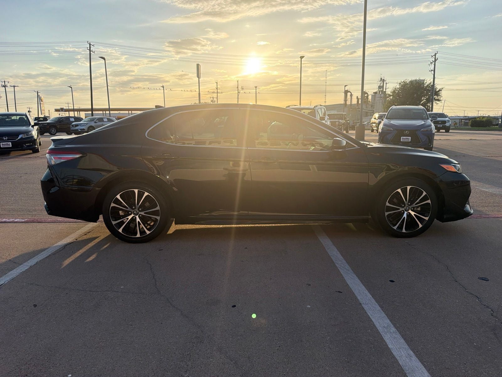 2019 Toyota Camry SE