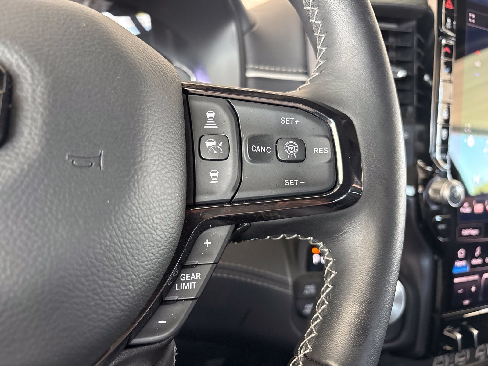 2026 RAM Ram 1500 Limited