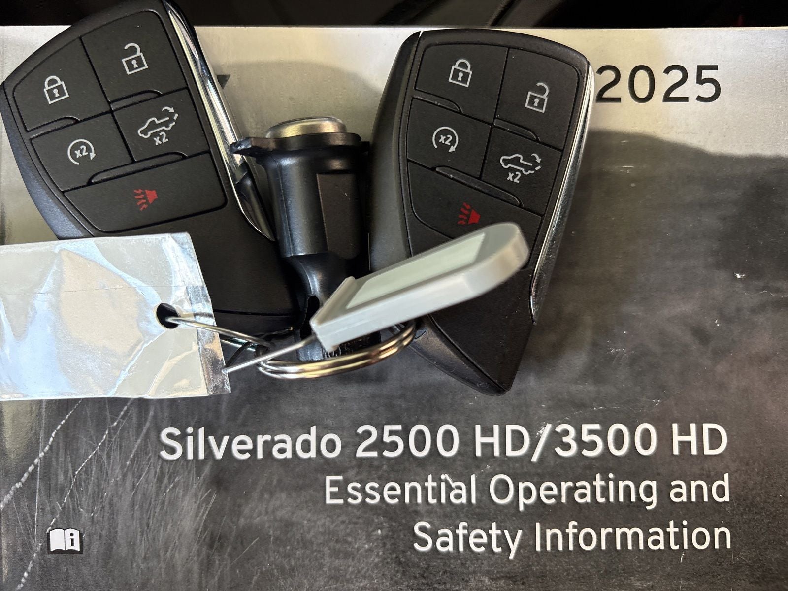 2025 Chevrolet Silverado 2500HD 4WD Crew Cab Standard Bed LT