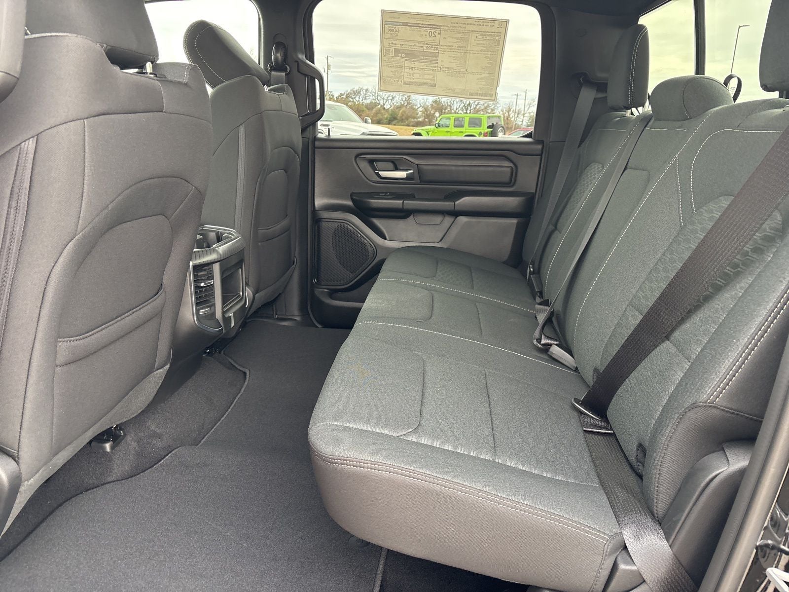 2026 RAM Ram 1500 Express Crew Cab 4x4 5'7' Box